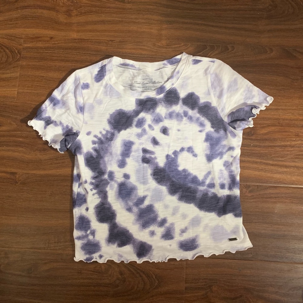 Hollister cropped tee